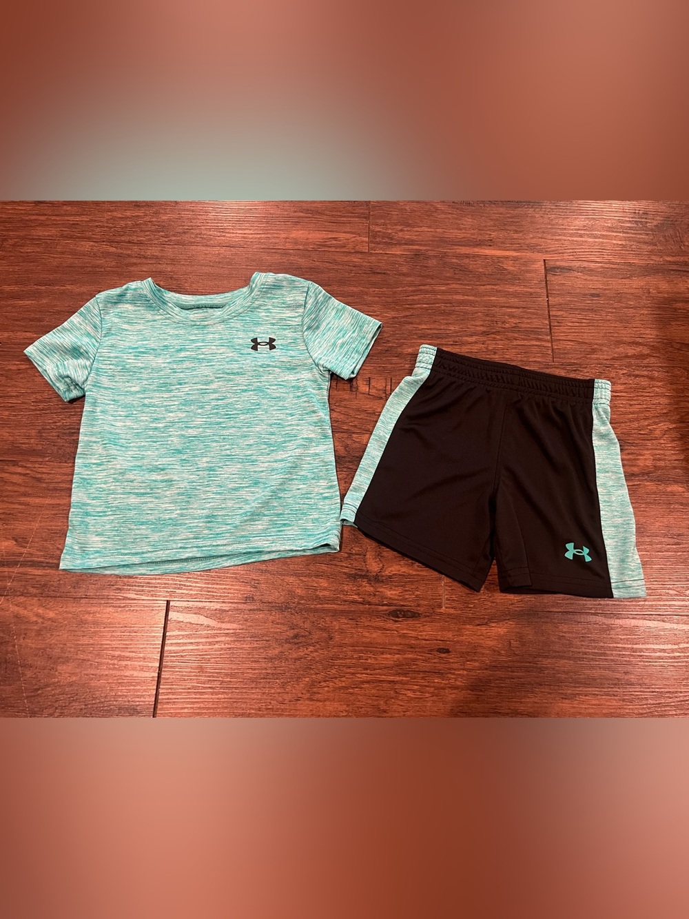 Under Armour Kids Aqua Heather Short Sleeve Swim Top with Black Shorts
